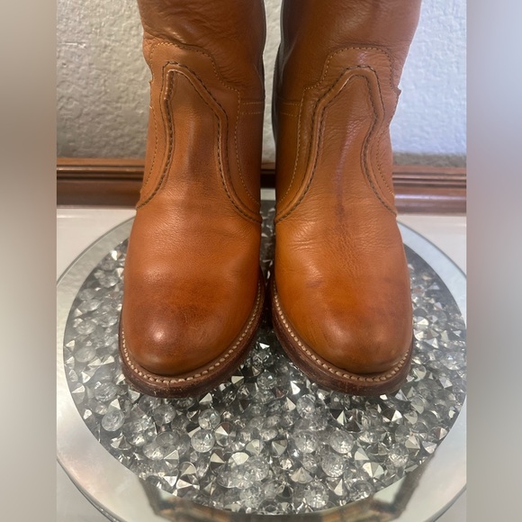 Frye tall pull on Leather Boots - Picture 5 of 10